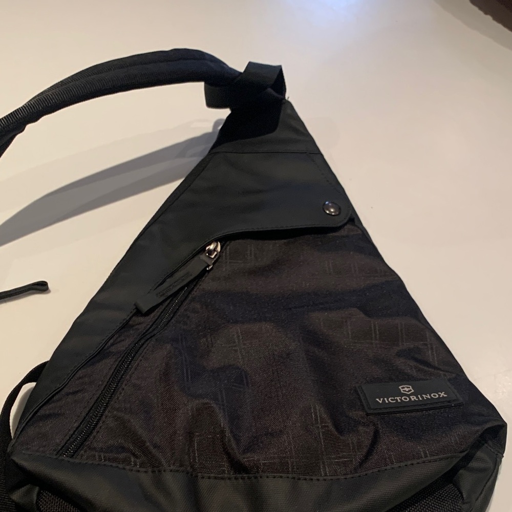 Victorinox Monosling